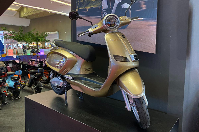 Gebrakan United C2000: Gaya Klasik Eropa Teknologi Listrik