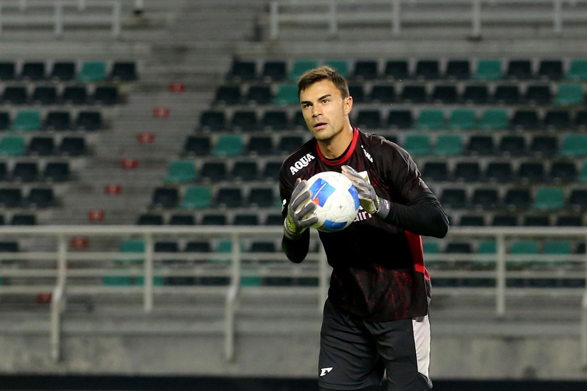Cremonese Kalah, Emil Audero Malah Di Tinggal Bus Tim