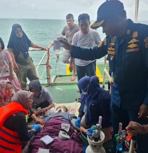 Seorang Wanita Meninggal Di KMP Lome Usai Melahirkan Bayi