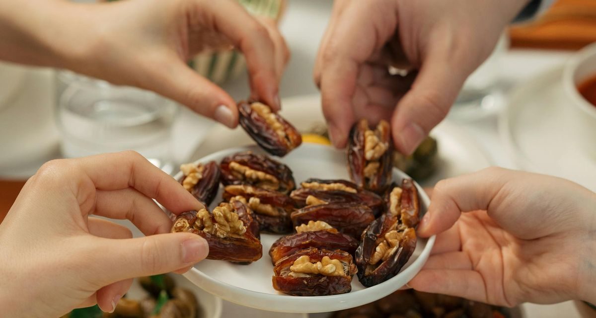 3 Tanda Kurma Sudah Kedaluwarsa, Kenali Biar Gak Sakit Perut