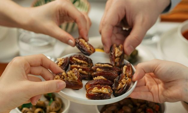 3 Tanda Kurma Sudah Kedaluwarsa, Kenali Biar Gak Sakit Perut