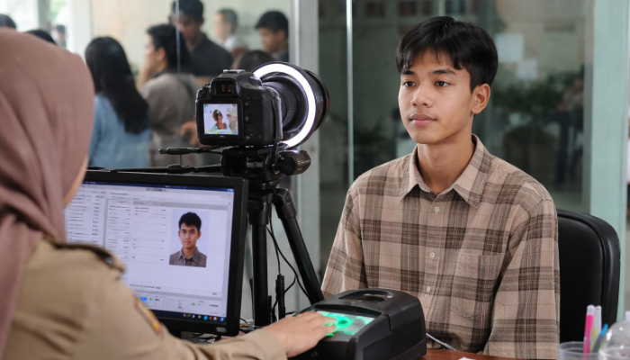 16 Tahun Udah Bisa Rekam E-KTP? Begini Caranya!