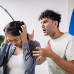 Capek Mental? Saatnya Tendang Hubungan Toxic!