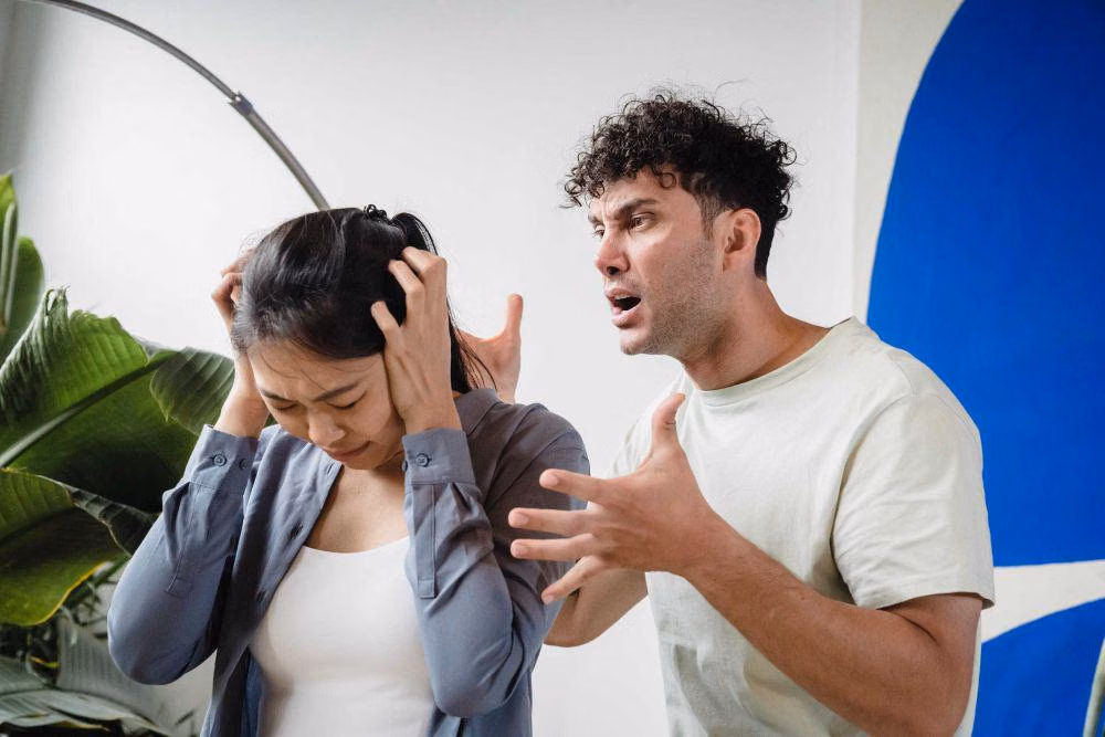 Capek Mental? Saatnya Tendang Hubungan Toxic!