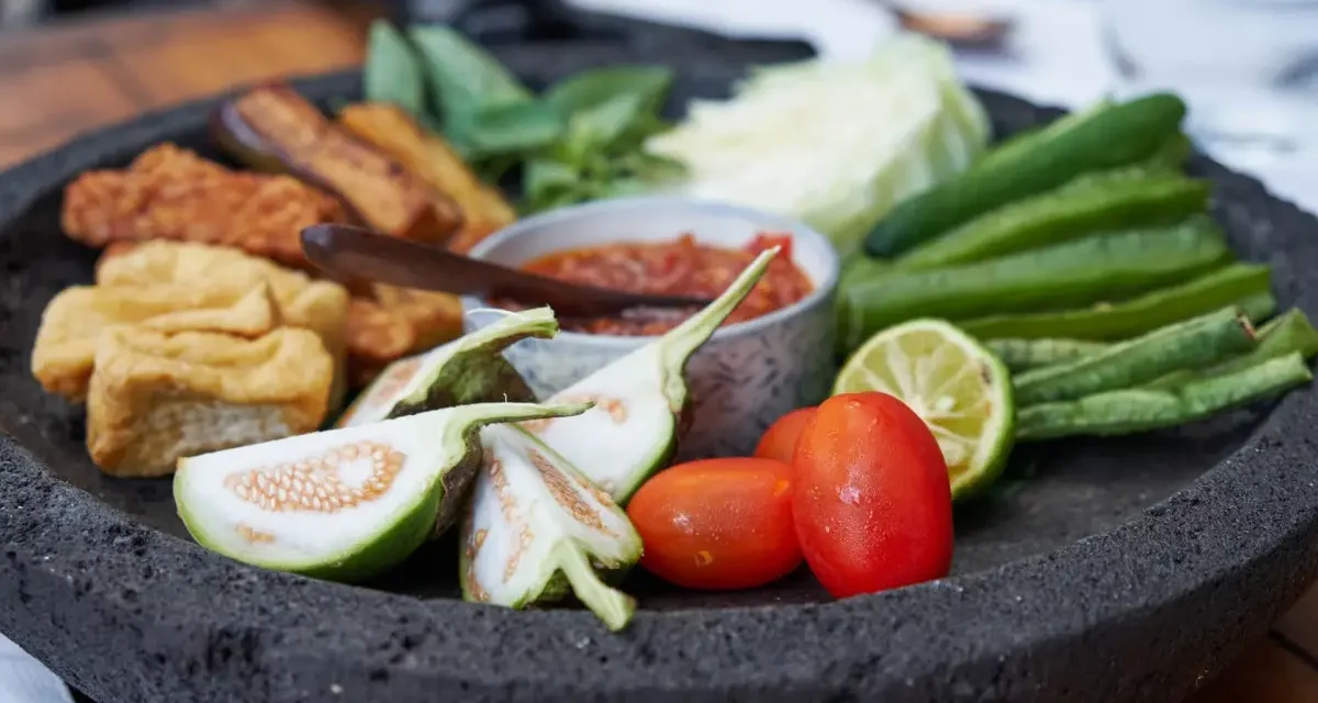 Surganya Sambal! Alasan Kenapa Masakan Sunda Selalu Juara