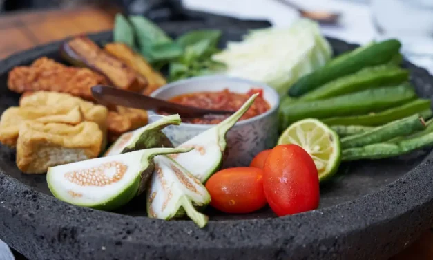 Surganya Sambal! Alasan Kenapa Masakan Sunda Selalu Juara