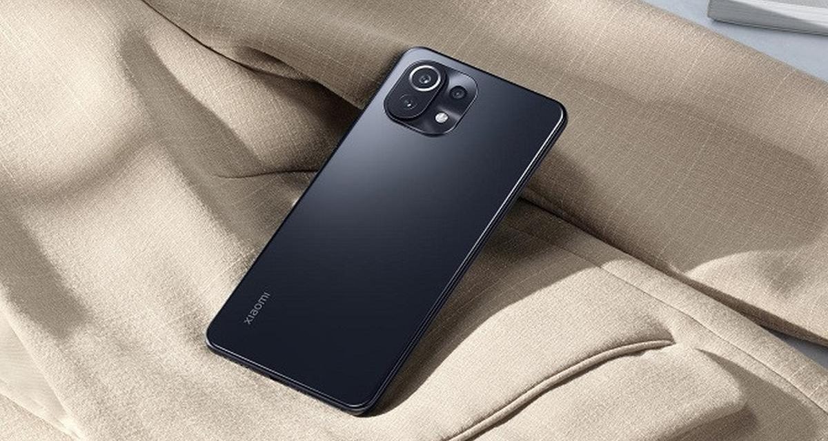 Xiaomi Mi 11 Lite: HP Tipis Tapi Speknya Sadis