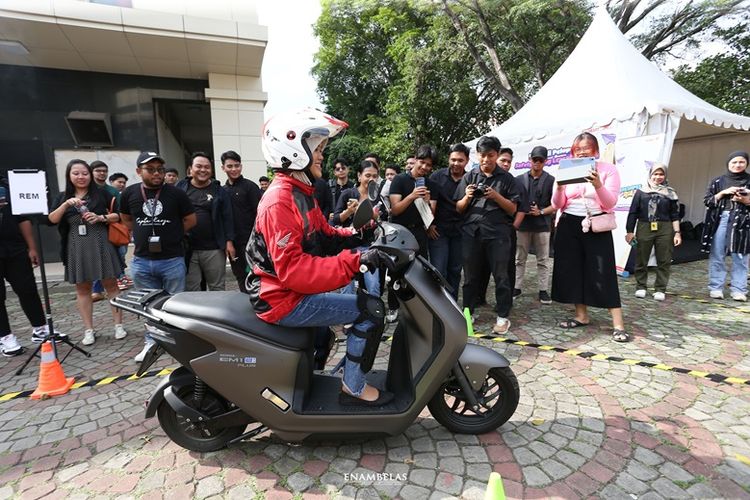 Sisi Positif Pengampunan Pajak Bagi Pemilik Motor Listrik