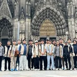 Study Tour Paris Al Azhar Karangpandan Bikin Geger!